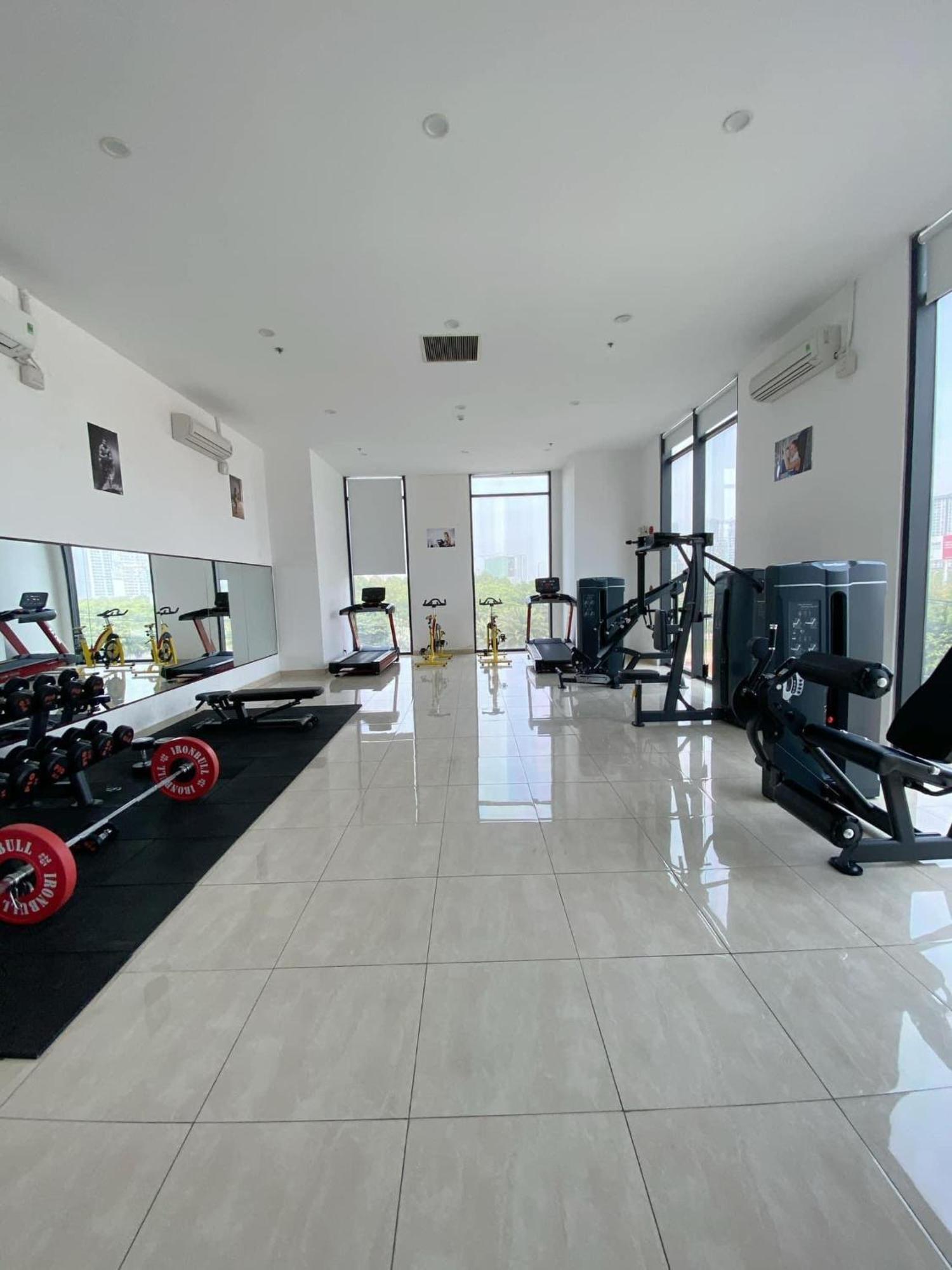 1 Bedroom Full Furnished With Gym, Swimming Pool, Supermarket At Centana District 2 *