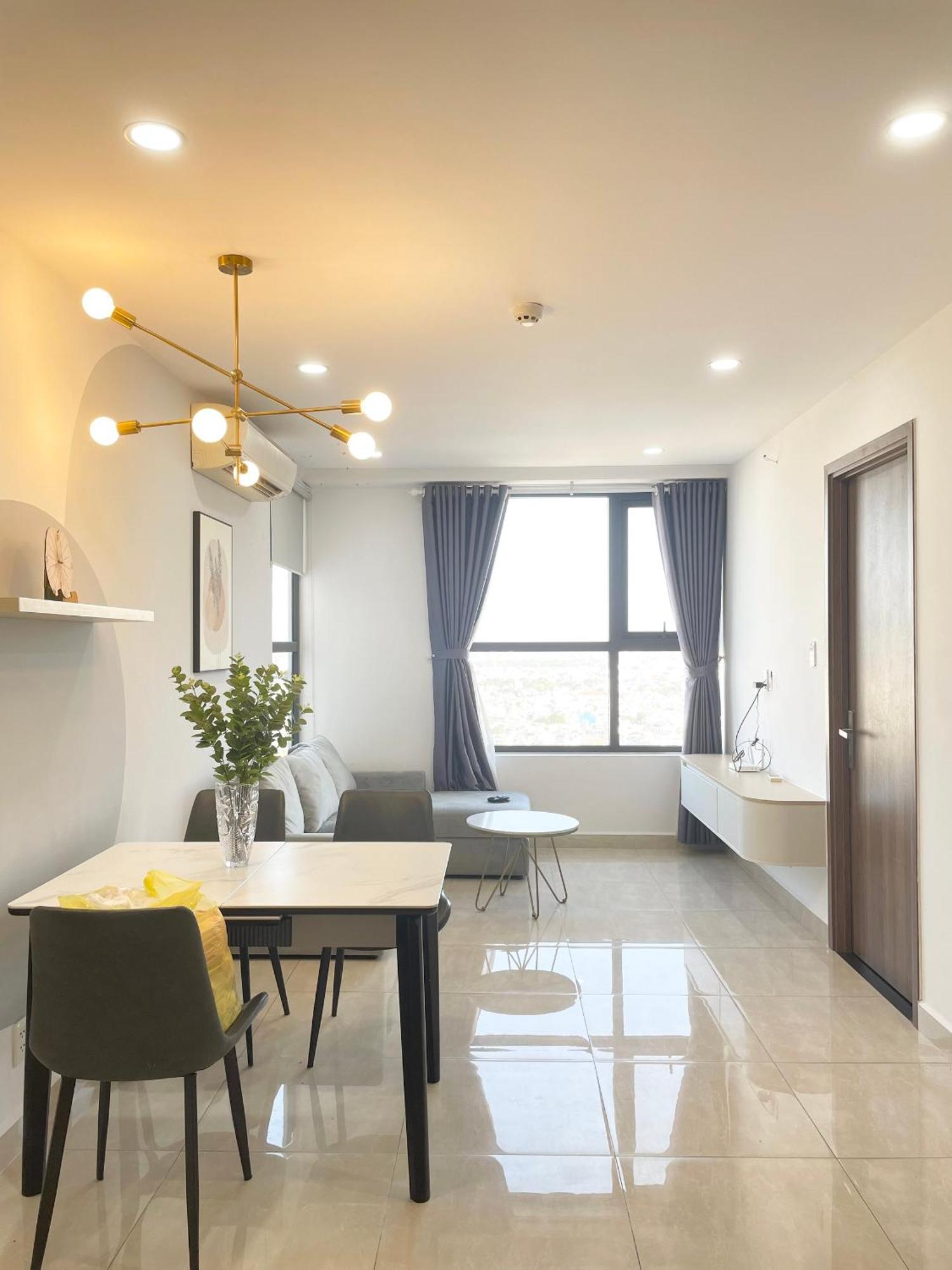 1 Bedroom Full Furnished With Gym, Swimming Pool, Supermarket At Centana District 2 *