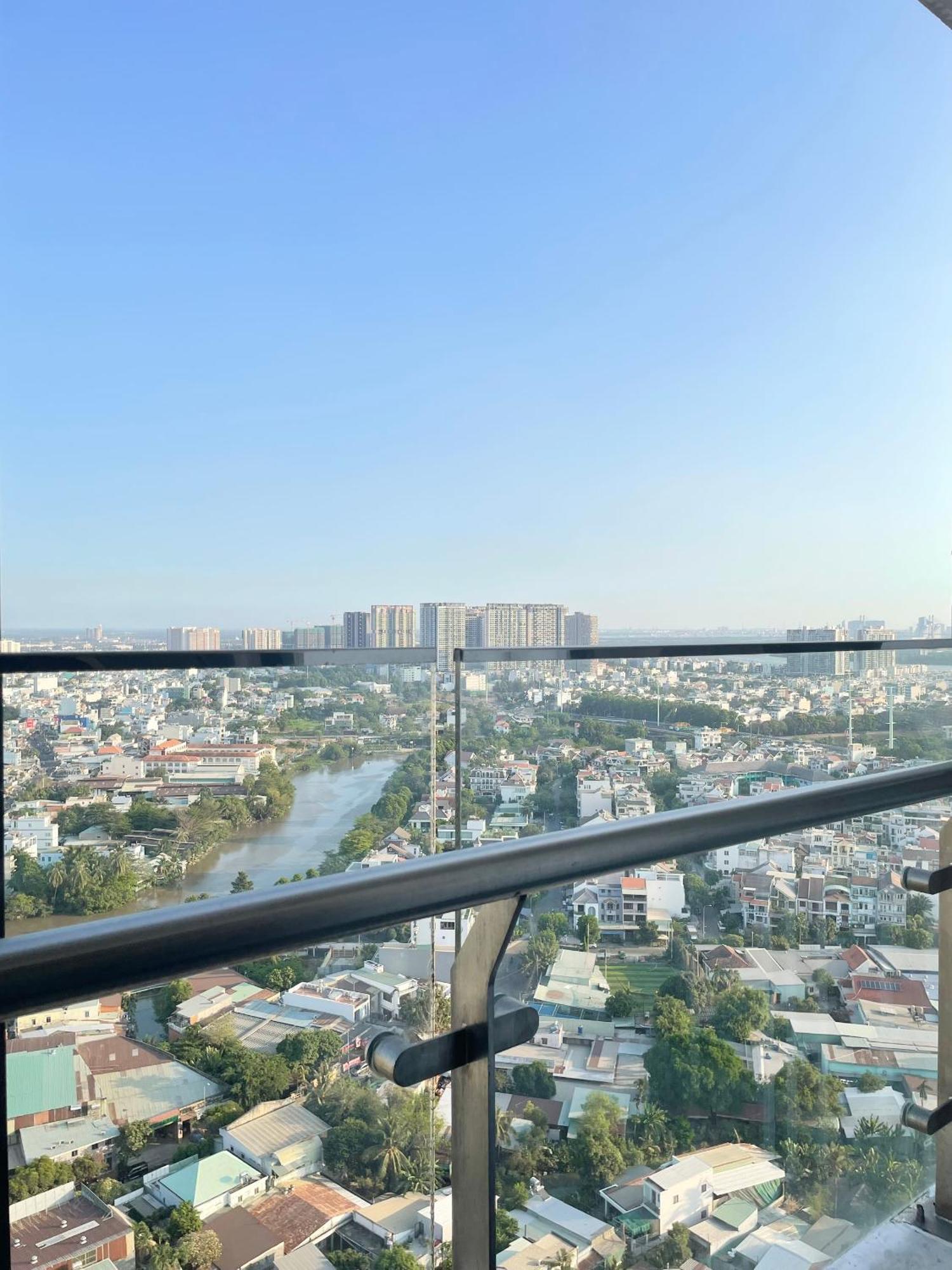 1 Bedroom Full Furnished With Gym, Swimming Pool, Supermarket At Centana District 2 Bed & Breakfast
